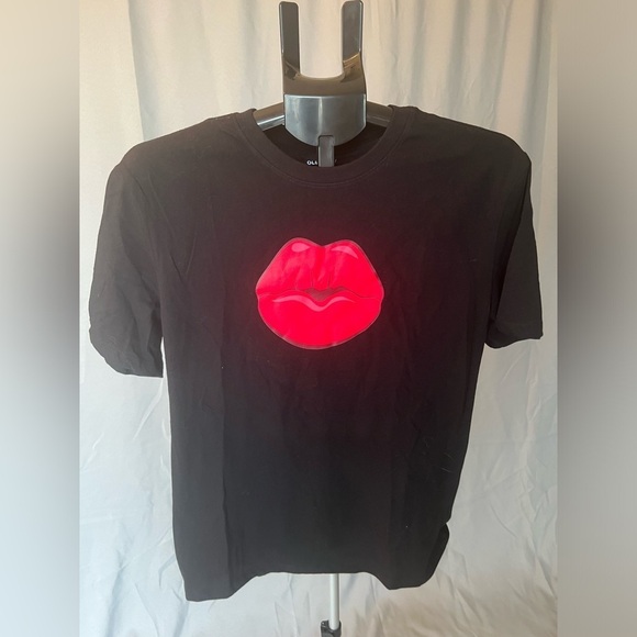 Old Navy Other - Pucker Up Lip Tee designed in house by Top Trend Ts ONE IF A KIND-old navy